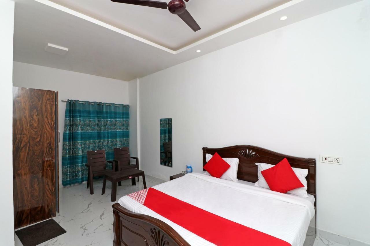 Oyo 29755 Hotel Jammu Airlines Екстер'єр фото